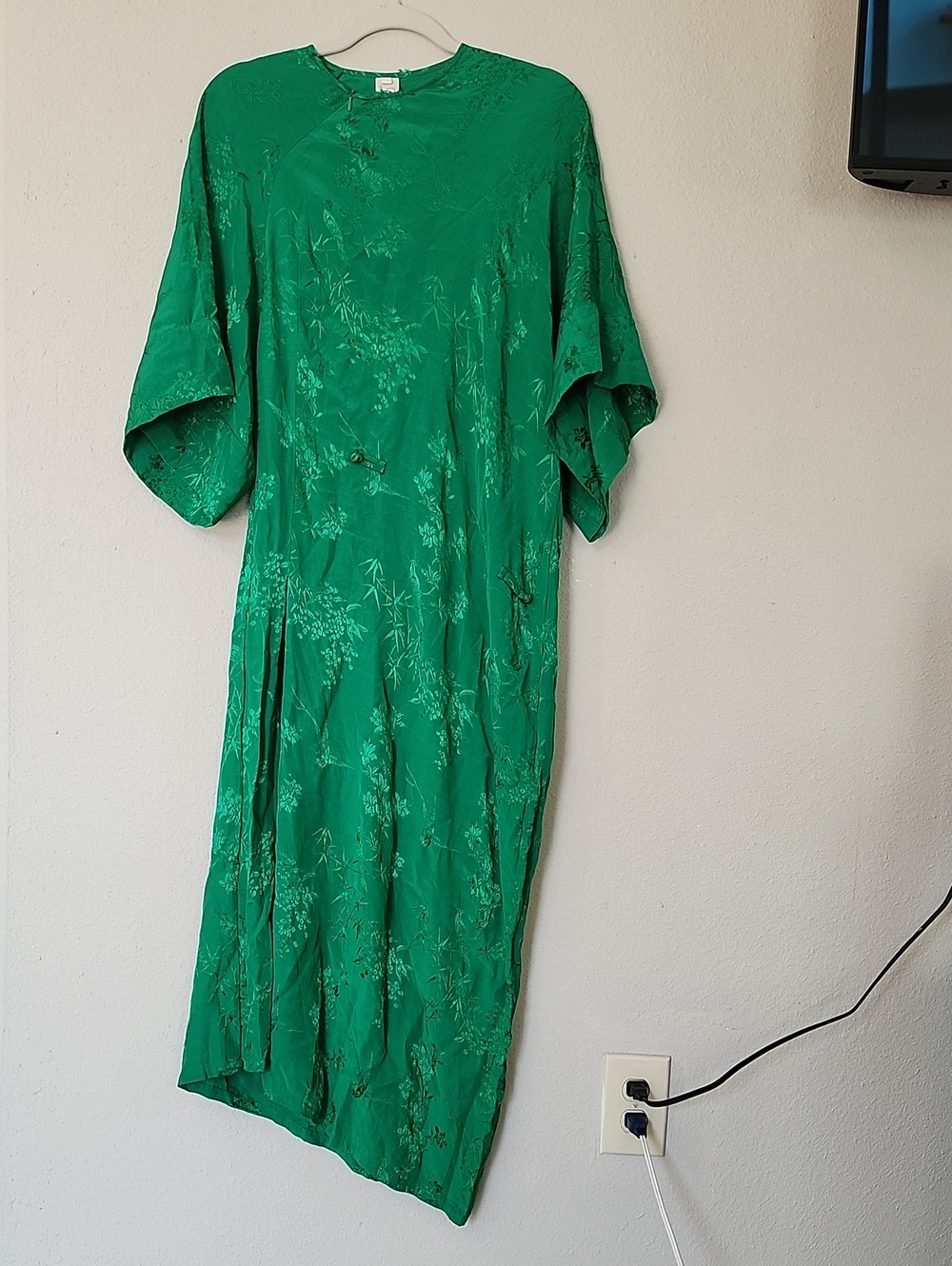 Cerfmia Emerald Green Floral Midi Dress with Draped Kimono Sleeves